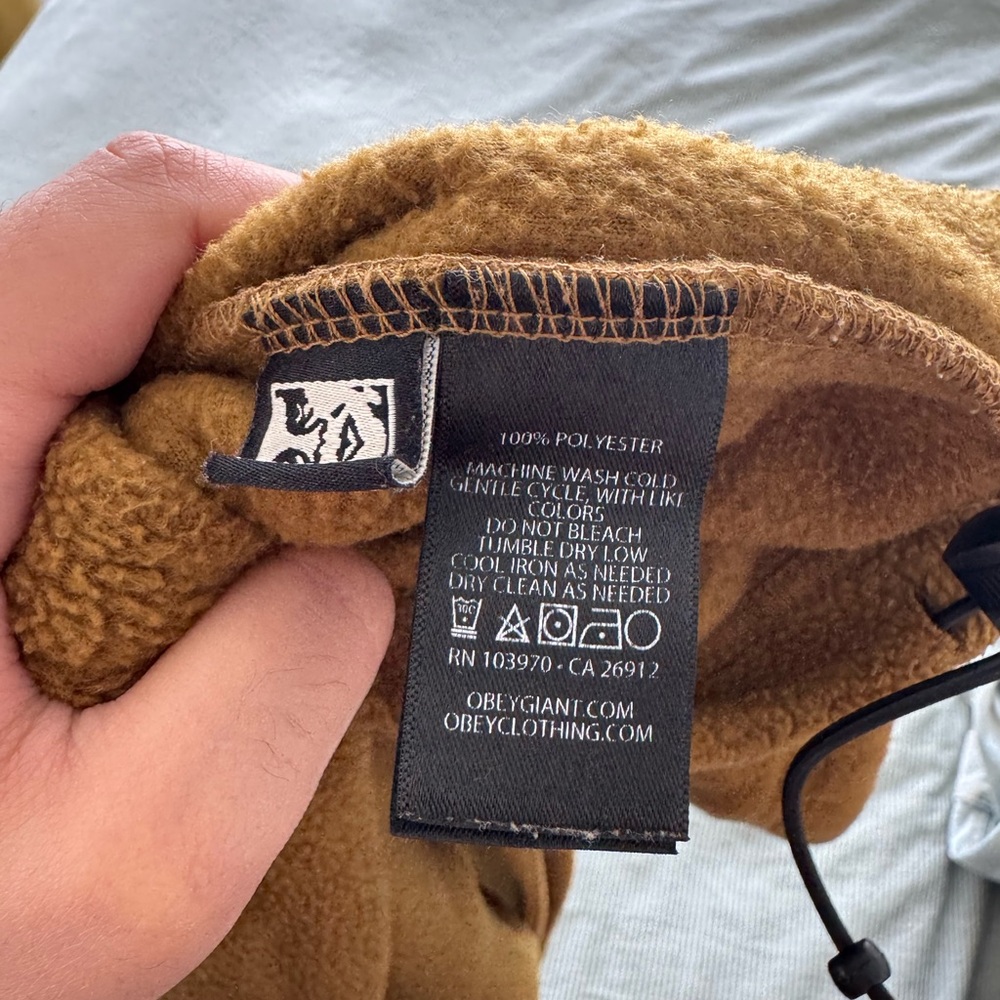 OBEY 3/4 zip sweater - Picture 6 of 6